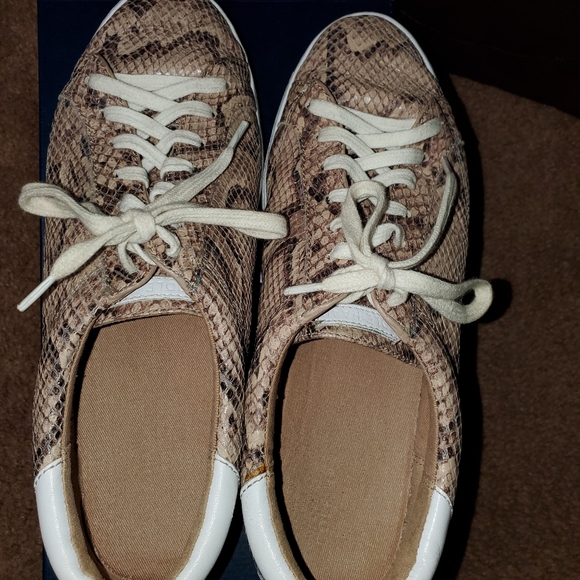 Cole Haan Reiley lace up sneakers - Picture 5 of 6